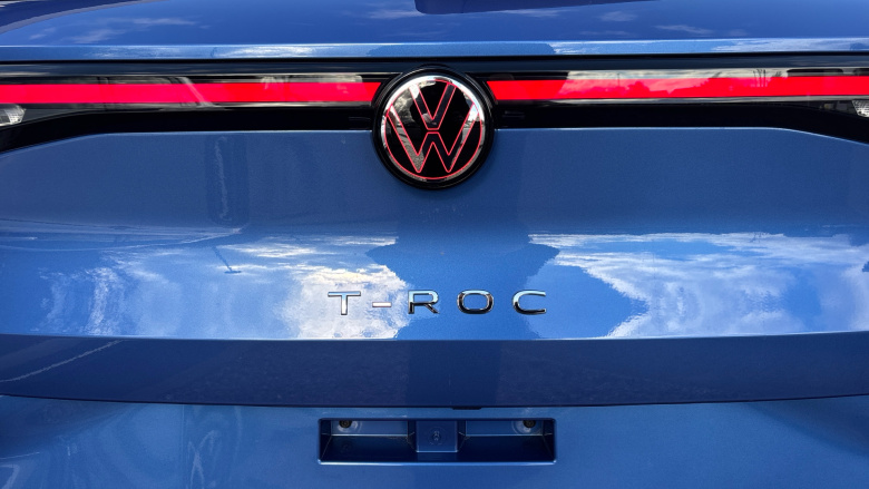 Volkswagen T-Roc 1.5 eTSI 150 Life 5dr DSG Petrol Hatchback